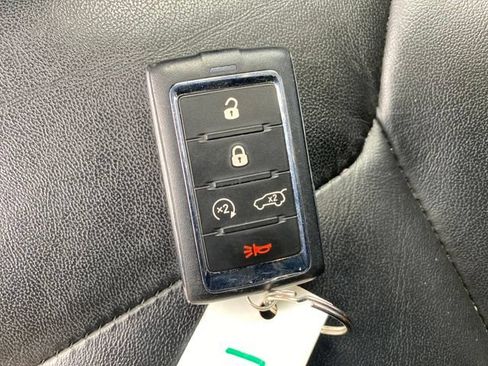 Used 2023 Jeep Grand Cherokee Limited AWD/4WD image 24