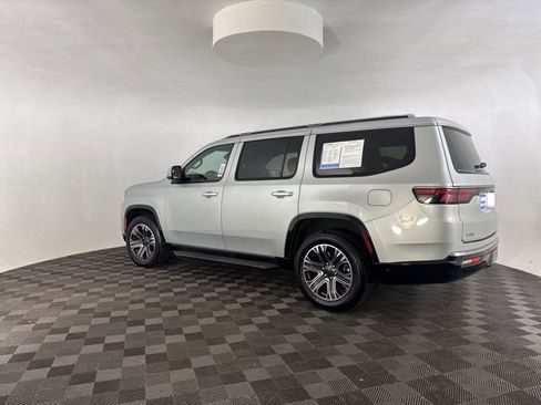 Used 2022 Jeep Wagoneer Series III w/ Convenience Group I image 10