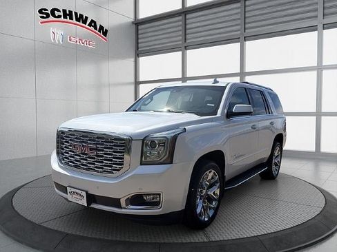 Used 2018 GMC Yukon Denali w/ Open Road Package AWD/4WD image 8