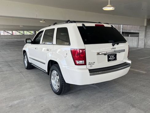 Used 2010 Jeep Grand Cherokee Limited AWD/4WD image 16