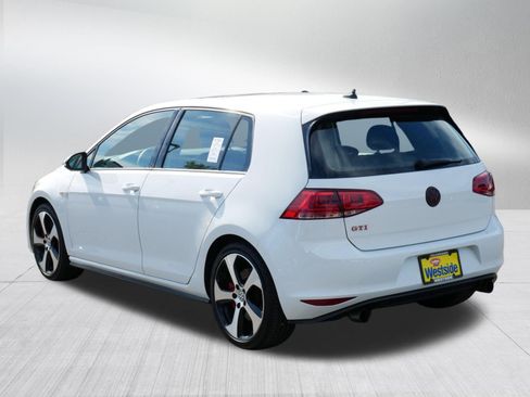 Used 2017 Volkswagen GTI SE FWD image 5