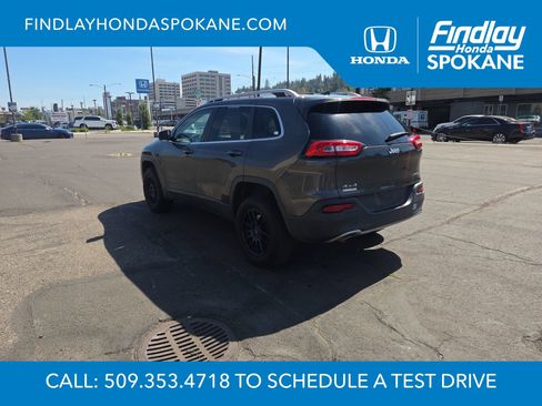 Used 2016 Jeep Cherokee Limited AWD/4WD image 3