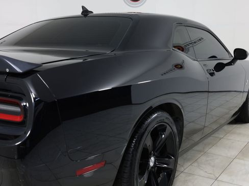 Used 2015 Dodge Challenger R/T Scat Pack RWD image 40