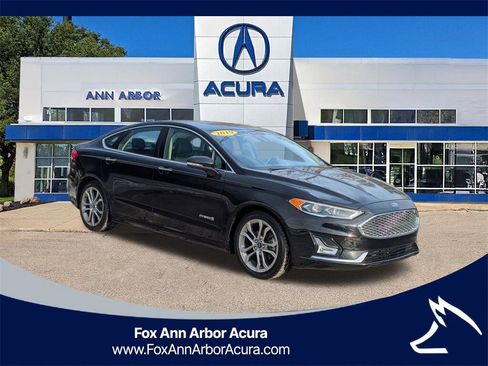 Used 2019 Ford Fusion Titanium image 7