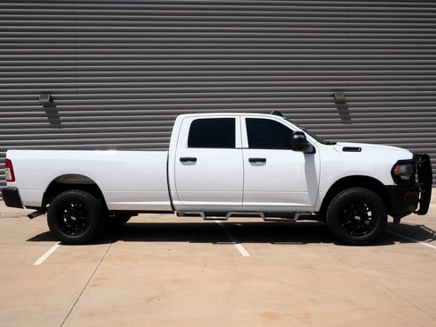 Used 2024 RAM 2500 Tradesman AWD/4WD image 2