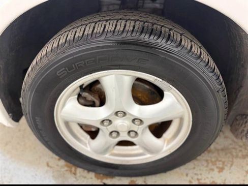 Used 2002 Ford Taurus SES FWD image 16