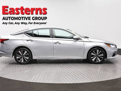 Used 2022 Nissan Altima 2.5 SV