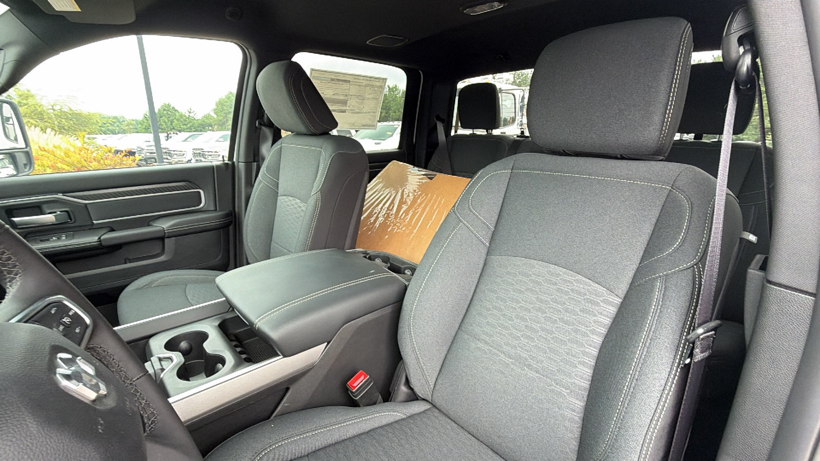 New 2026 RAM 3500 Big Horn AWD/4WD image 17