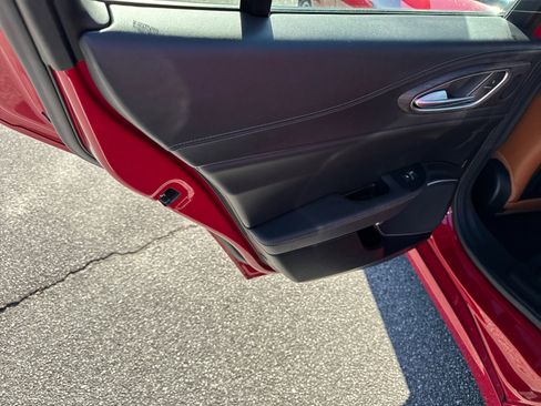 Used 2022 Alfa Romeo Giulia Ti image 17