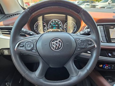 Used 2018 Buick Enclave Avenir FWD image 27
