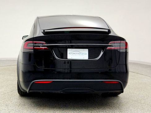 Used 2022 Tesla Model X AWD w/ 6 Seat Interior image 6