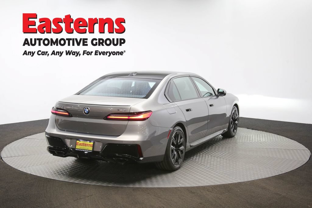 Used 2023 BMW 760i xDrive w/ Executive Package AWD/4WD image 46