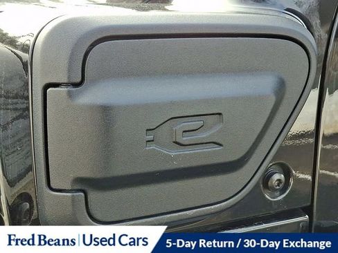 Used 2024 Jeep Wrangler Unlimited Sahara image 33