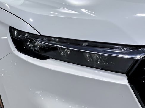 Used 2024 Honda CR-V EX image 12