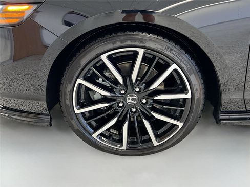 Certified 2025 Honda Accord Touring image 29