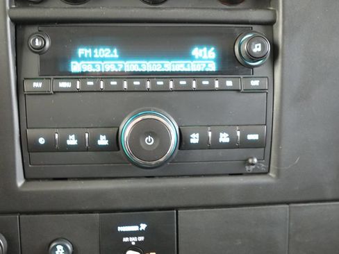 Used 2015 Chevrolet Express 3500 LS RWD image 4