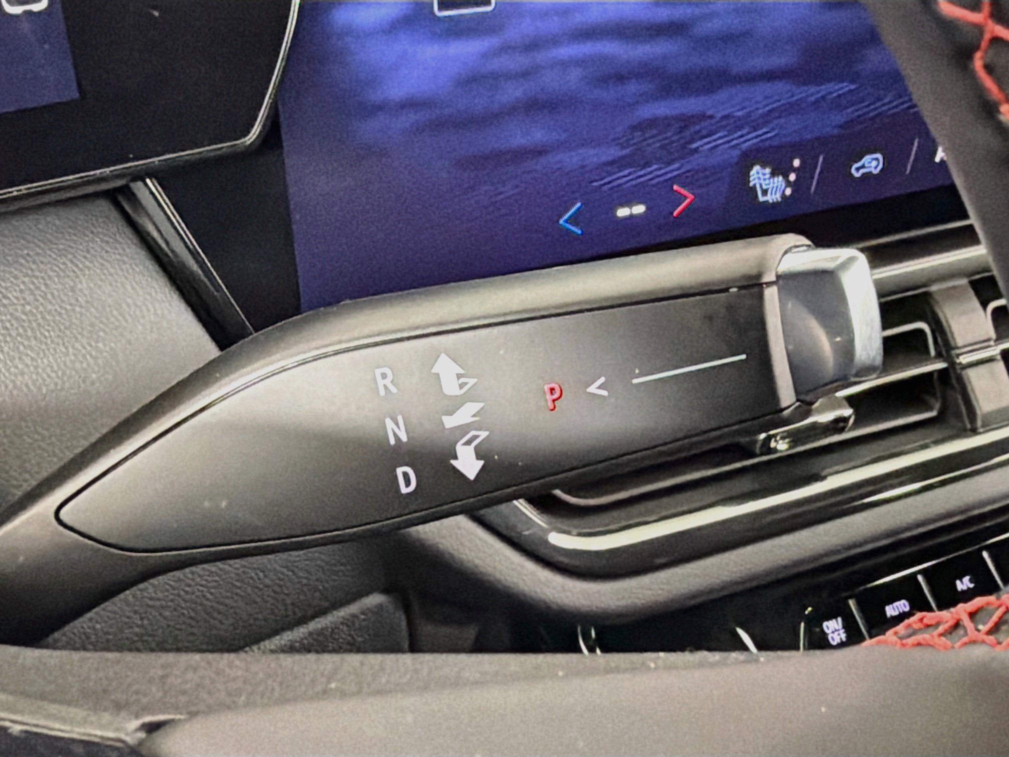 Used 2026 Chevrolet Equinox EV RS FWD image 24