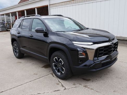 New 2026 Chevrolet Equinox ACTIV image 2