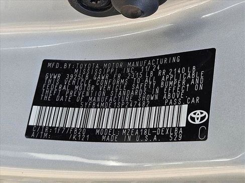 Used 2025 Toyota Corolla LE FWD image 23
