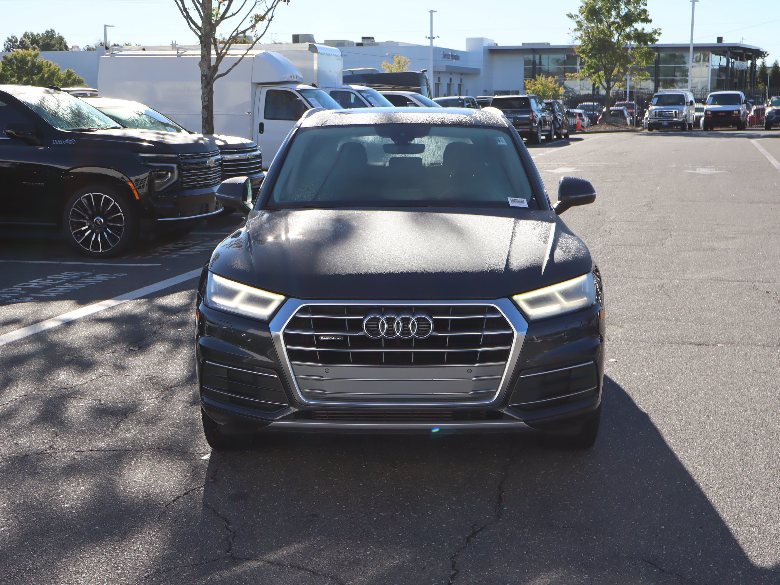 Used 2019 Audi Q5 2.0T Premium Plus w/ Premium Plus Package AWD/4WD image 3