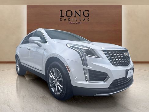 Used 2022 Cadillac XT5 Premium Luxury w/ Technology Package image 3