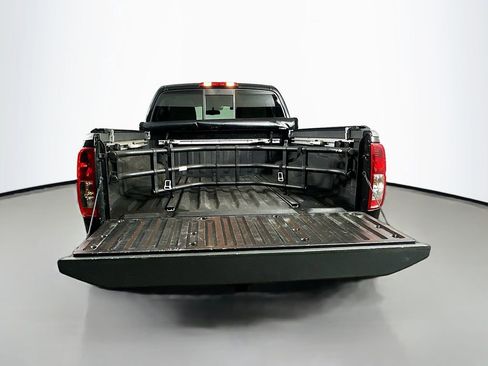 Used 2021 Nissan Frontier SV w/ Midnight Edition Floor Mats AWD/4WD image 29