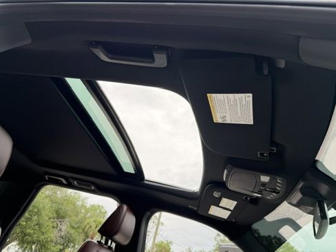 Used 2022 Ford Expedition Max Limited RWD image 18