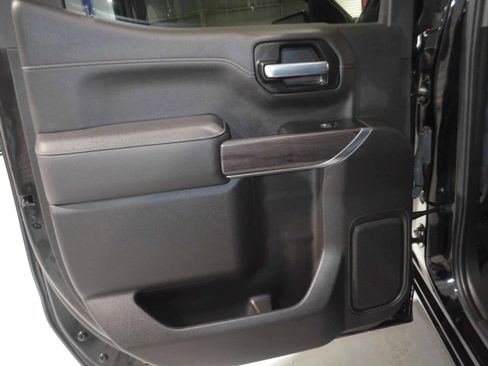 Used 2022 Chevrolet Silverado 1500 LTZ w/ LTZ Convenience Package II image 18