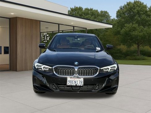 Used 2025 BMW 330i Sedan w/ Premium Package image 3