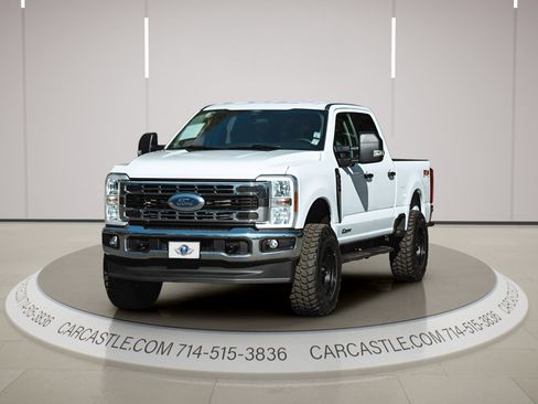 Used 2024 Ford F250 XLT w/ FX4 Off-Road Package image 6