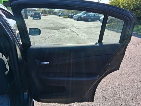 Used 2012 Chrysler 200 Touring FWD image 12