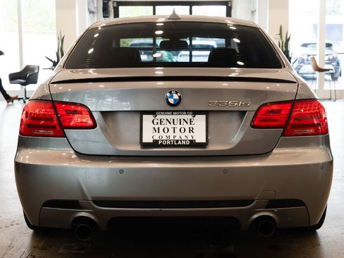 Used 2011 BMW 335is Coupe RWD image 5