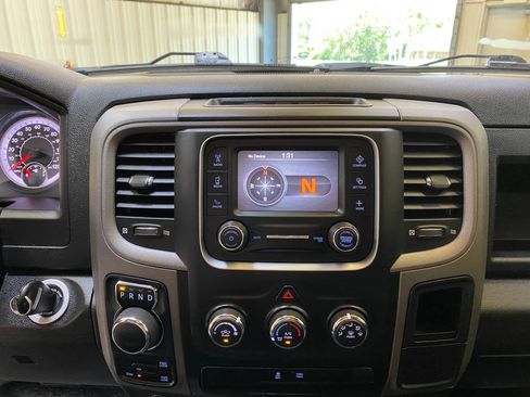 Used 2024 RAM 1500 Tradesman w/ Chrome Appearance Group AWD/4WD image 38
