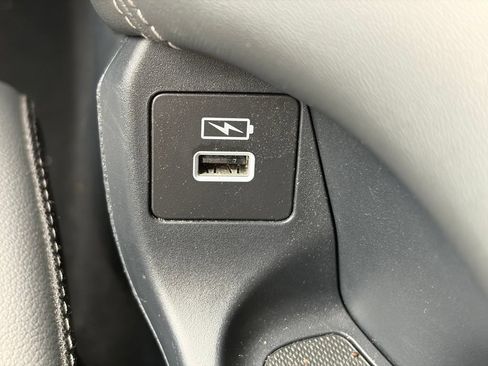 Used 2023 Honda HR-V EX-L image 25