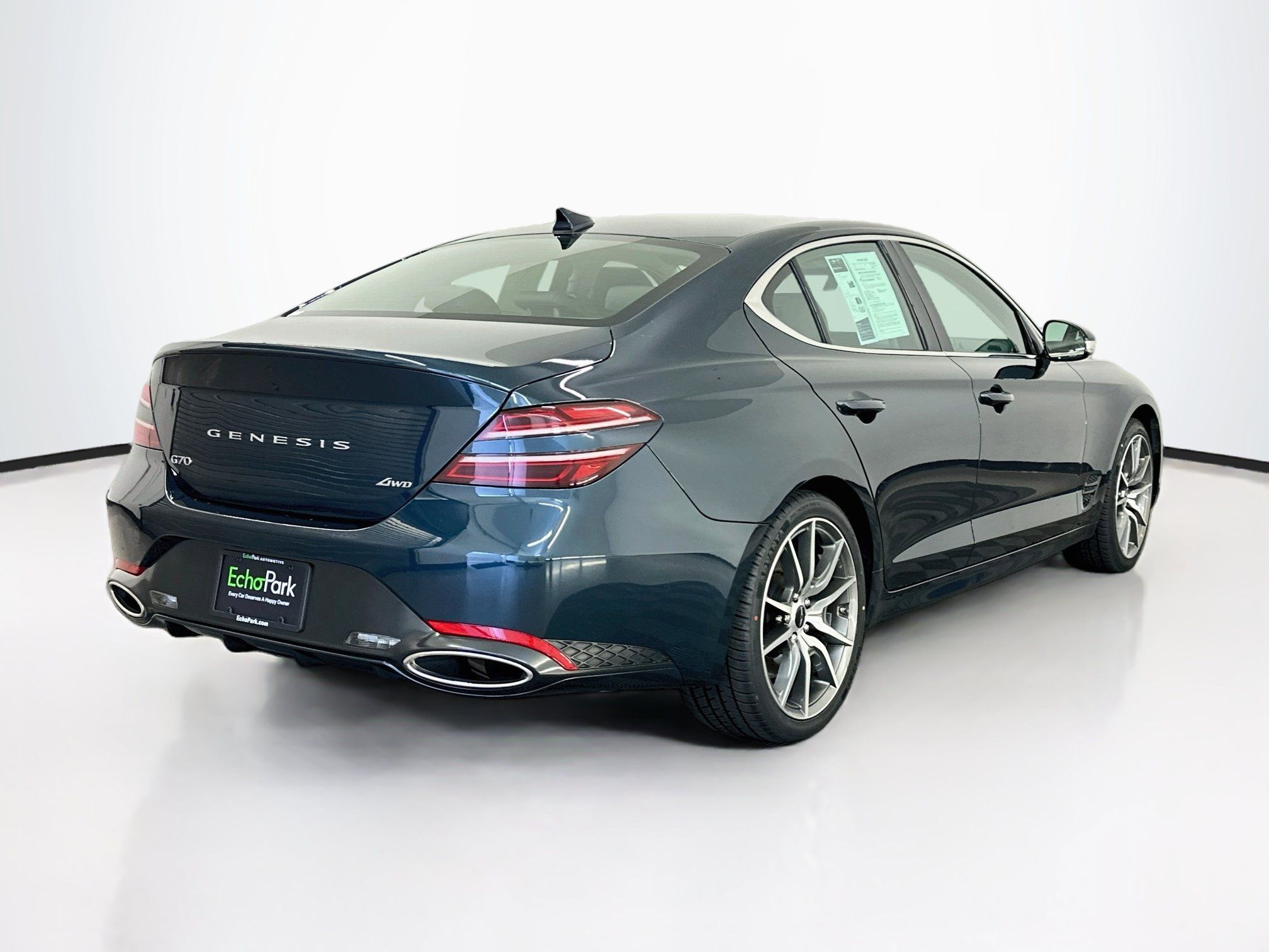 Used 2025 Genesis G70 2.5T AWD/4WD image 9