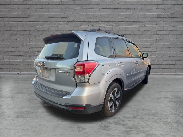 Used 2017 Subaru Forester 2.5i Premium AWD/4WD image 5