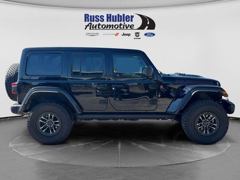 Used 2024 Jeep Wrangler Unlimited Rubicon AWD/4WD image 8