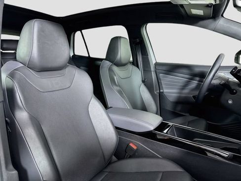 Certified 2023 Volkswagen ID.4 Pro S AWD/4WD image 32