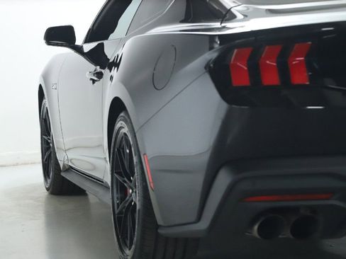 Used 2024 Ford Mustang GT Premium RWD image 37