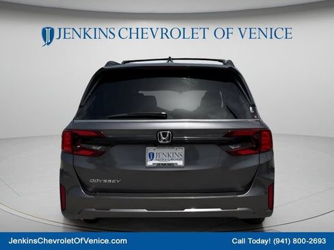 Used 2025 Honda Odyssey EX-L image 6