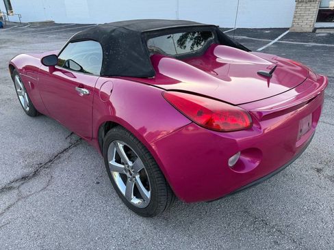 Used 2008 Pontiac Solstice Convertible w/ Premium Package image 8