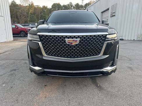 Used 2024 Cadillac Escalade ESV Premium Luxury w/ Performance Package image 10