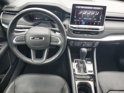 Used 2022 Jeep Compass High Altitude AWD/4WD image 13
