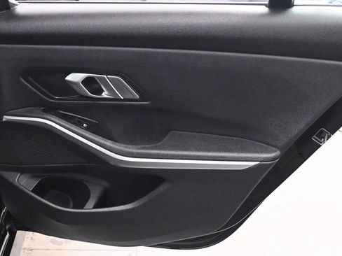 Used 2020 BMW 330i xDrive Sedan w/ Driving Assistance Package image 16