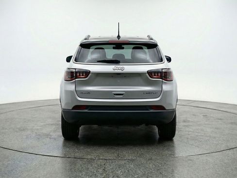 Used 2025 Jeep Compass Trailhawk AWD/4WD image 6