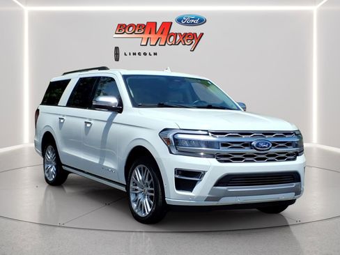 Used 2024 Ford Expedition Max Platinum AWD/4WD image 3