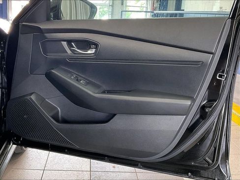 Used 2023 Honda Accord LX image 12