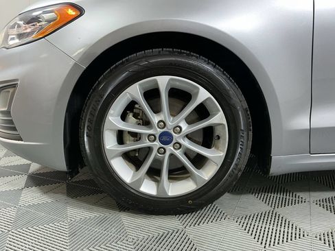 Used 2020 Ford Fusion SE FWD image 30