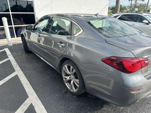 Used 2018 INFINITI Q70 L 3.7 image 4
