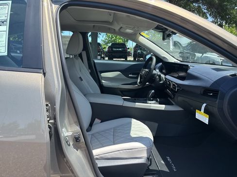 New 2026 Nissan Sentra SL w/ Floor Mat Package FWD image 16